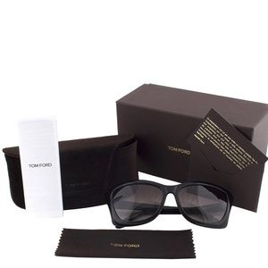 Tom Ford TF280 01B Lana Oversized Cat Eye Sunnies